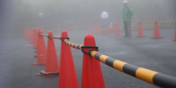 雨ニモ負ケズ、霧ニモ負ケズ。山ト川。